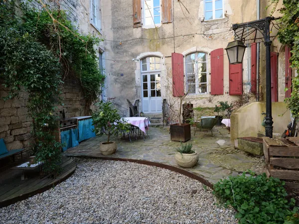 Maison de caractère en pierre au coeur du village d'Anduze "Porte des Cévennes"