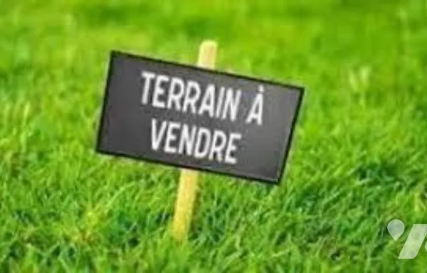 Terrain 635 m²