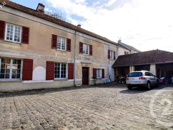 Maison 5 pièces 160 m²