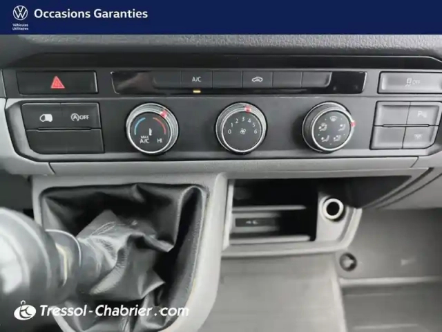 Volkswagen Crafter van 30 l3h3 2.0 tdi 140 ch business — photo 13