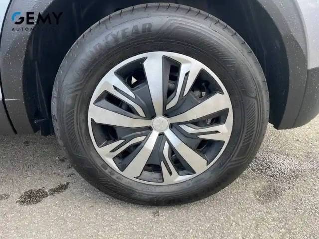 Peugeot 2008 electrique 136 ch — photo 11