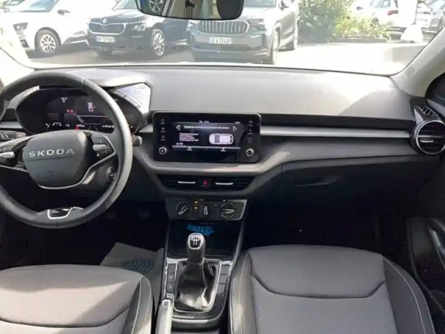 Skoda Fabia 1.0 tsi 95 ch evo 2 bvm5 selection — photo 9
