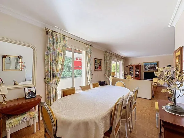 Appartement 5 pièces 97 m²