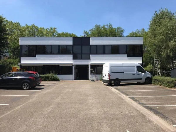 Bureau 253 m²
