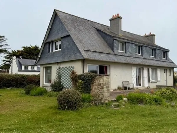 GRANDE MAISON 180 M² BORD DE MER BRIGNOGAN PLAGES