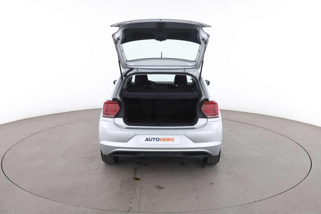 Volkswagen Polo 1.6 TDI Connect — photo 15