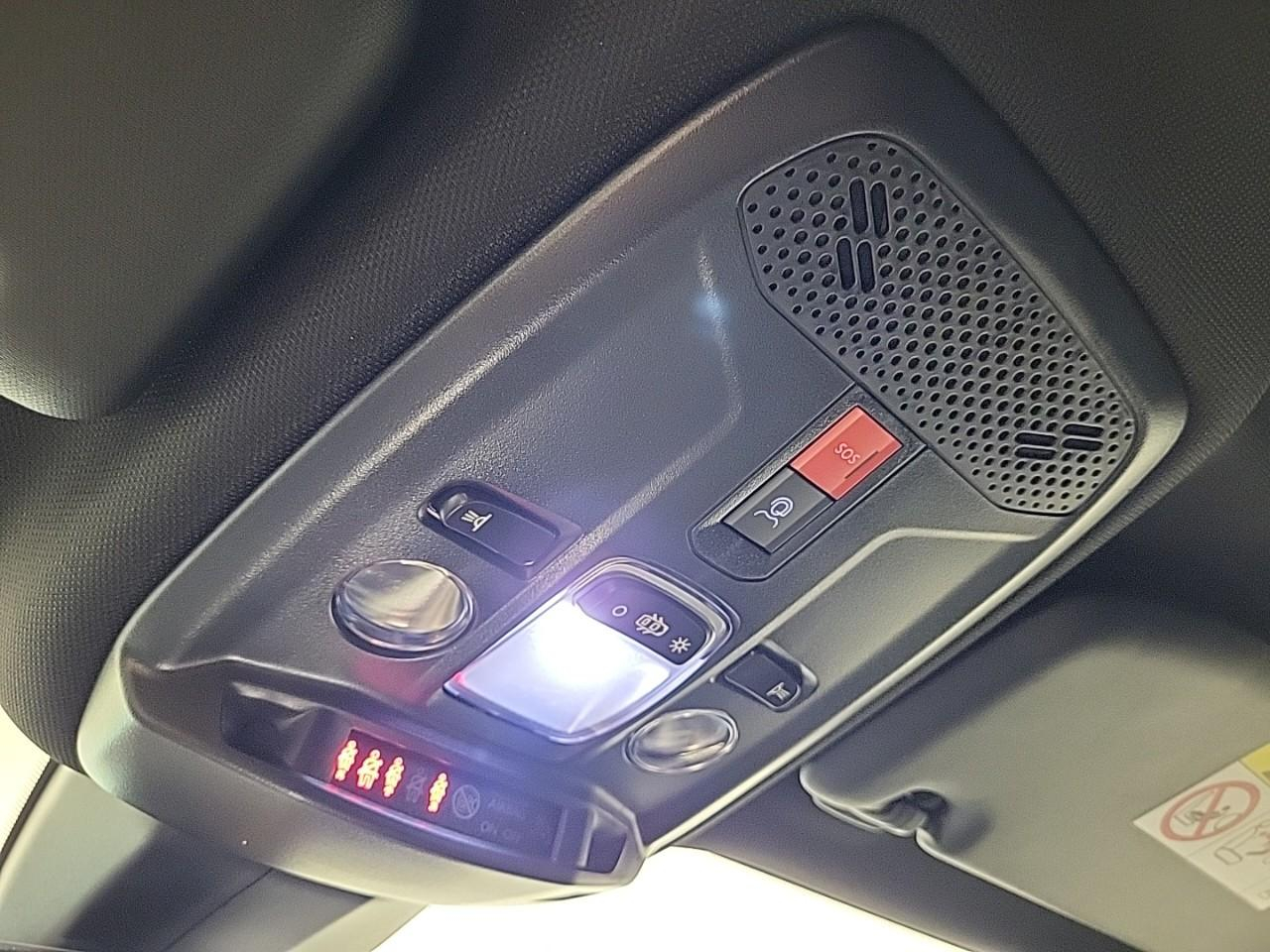 Peugeot 2008 hybrid 145 e-dcs6 allure — photo 24