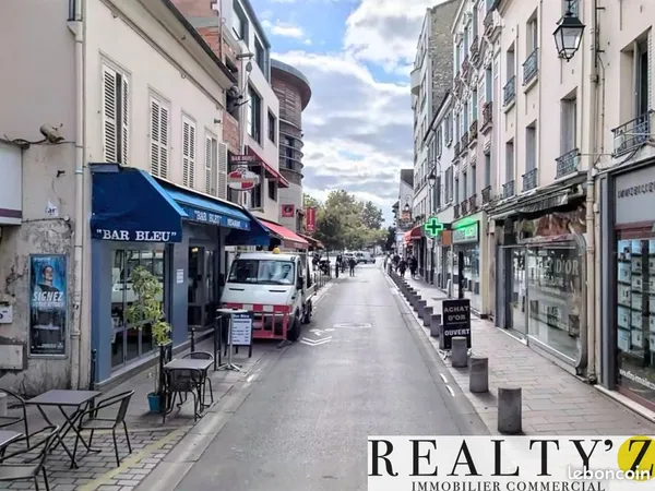 Local commercial 278 m²