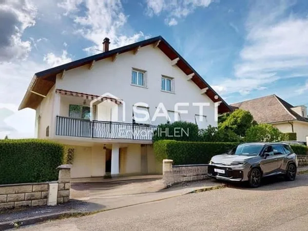 Maison 73 M2, 5 pièces 3 chambre, garage sur 608 M2 de terrain