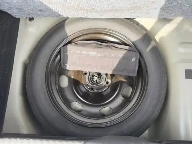 Citroën C3 1.5 bluehdi 100ch s&amp;s feel pack e6.d — photo 10