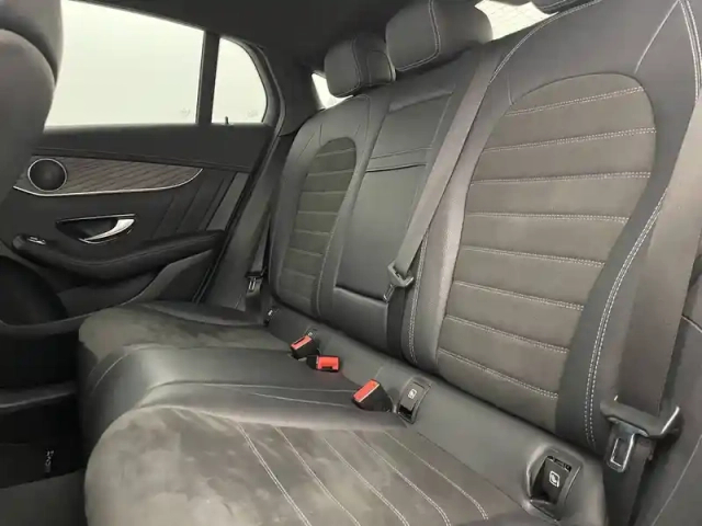 Mercedes Glc coupé 300 de 9g-tronic 4matic — photo 7