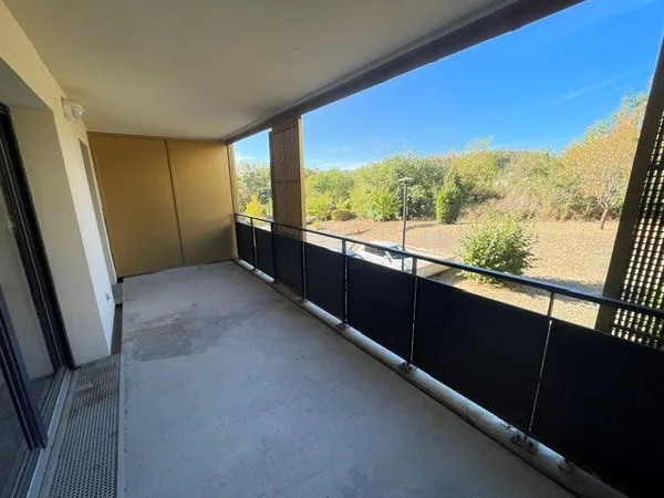 T4 RAMONVILLE SAINT AGNE AVEC TERRASSE ET 2 PARKINGS EN SOUS SOL