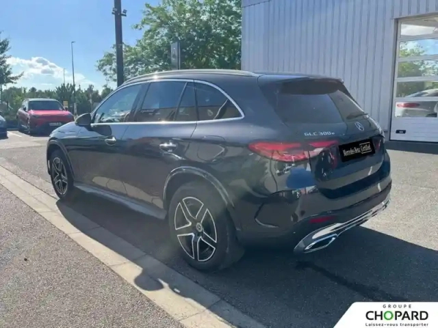 Mercedes Glc 300 e 9g-tronic 4matic — photo 35