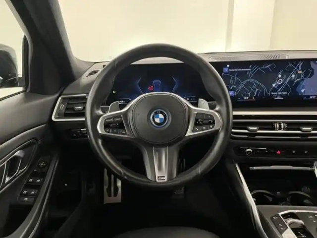 Bmw Serie 3 série 3 330ea 292ch m sport — photo 11