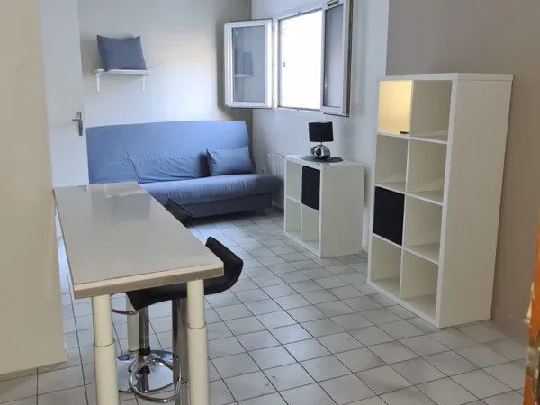 Studio Étudiant