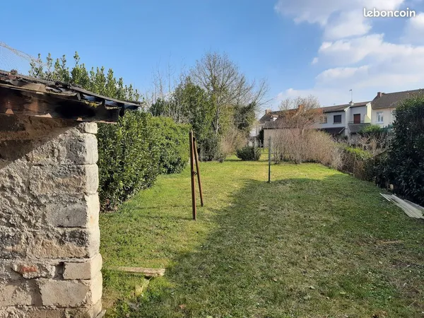 Appartement fonctionnel avec jardin privatif