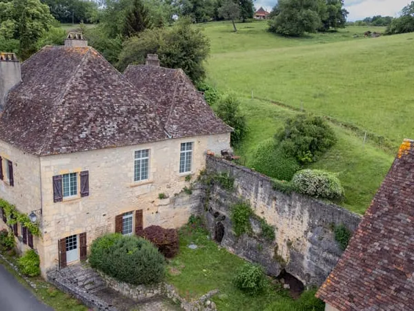 Maison de caractere, début XIXieme siecle, 9 pièce(s) 3ch, 200 m2, grange, 2100 m2 terrain