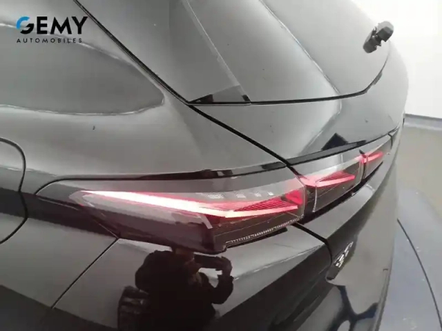 Peugeot 308 phev 180 e-eat8 — photo 17