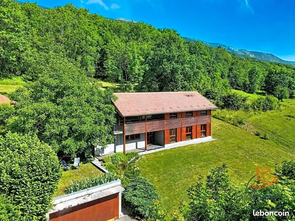 Propriété 6 pièces 175 m²