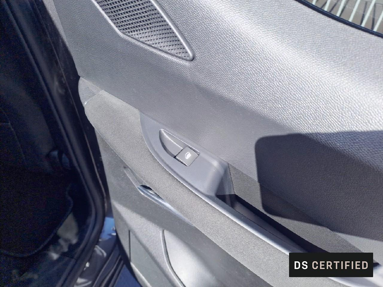Ds Ds 3 crossback bluehdi 110 bvm6 performance line — photo 7