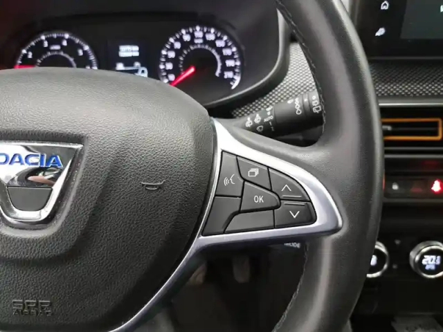 Dacia Sandero tce 90 cvt - 22 — photo 33