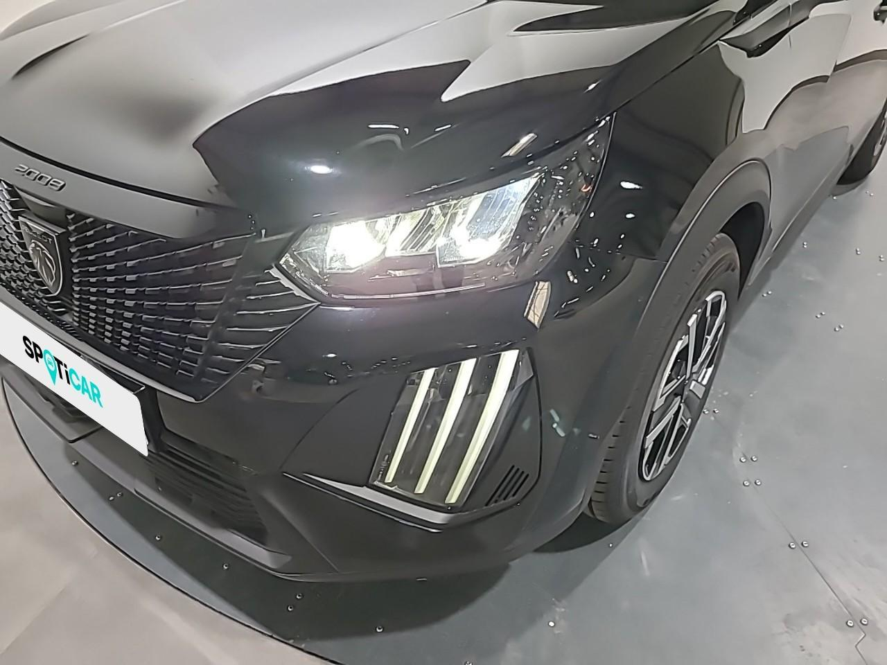 Peugeot 2008 puretech 100 s&s bvm6 active — photo 24