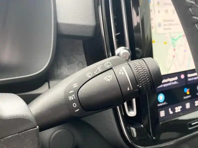 Volvo Xc40 recharge 238ch essential — photo 14
