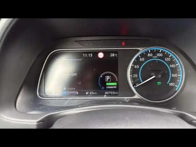 Nissan Leaf 150ch 40kwh acenta 22 — photo 23