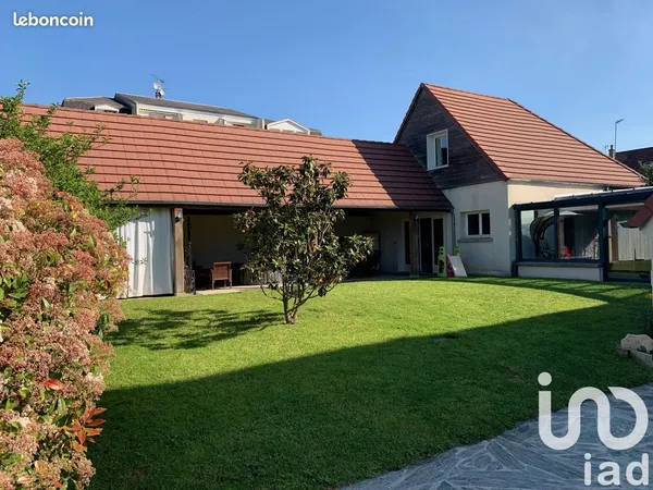 Maison 6 pièces 202 m²
