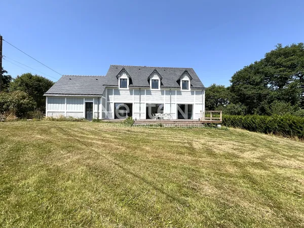 Maison d'architecte à vendre, Plumelec, 174 m², 5 chambres.