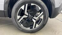 Peugeot 2008 1.2 Hybrid 145ch Allure e-DCS6 — photo 11
