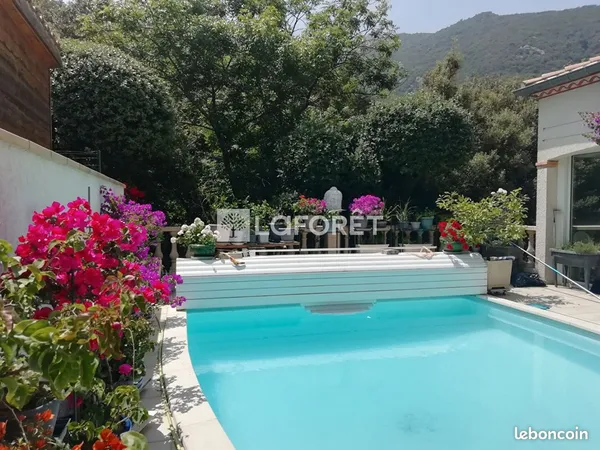 Villa 5 pièces 157 m²