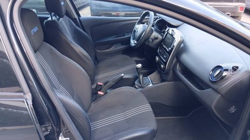 Renault Clio 0.9 TCe 90 - Intens – 2017 – 88288 km – Essence – Boîte Manuelle — photo 15