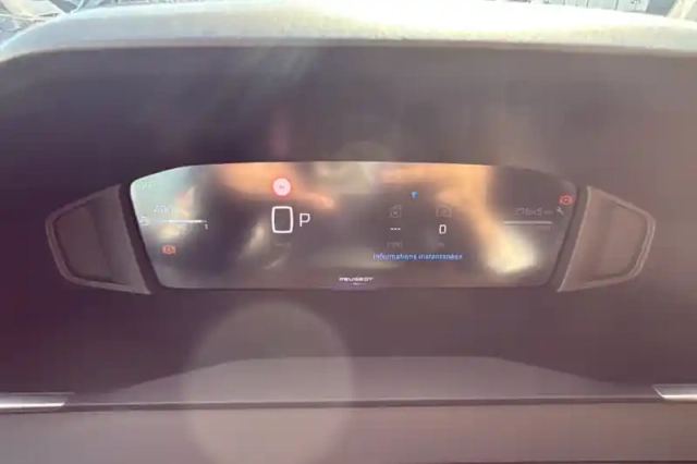 Peugeot 208 hybrid 100 e-dcs6 — photo 74