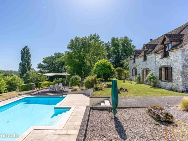 Maison de village 4 pièces 140 m²
