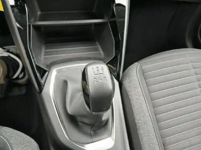Peugeot 208 puretech 75 s&amp;s bvm5 style — photo 13