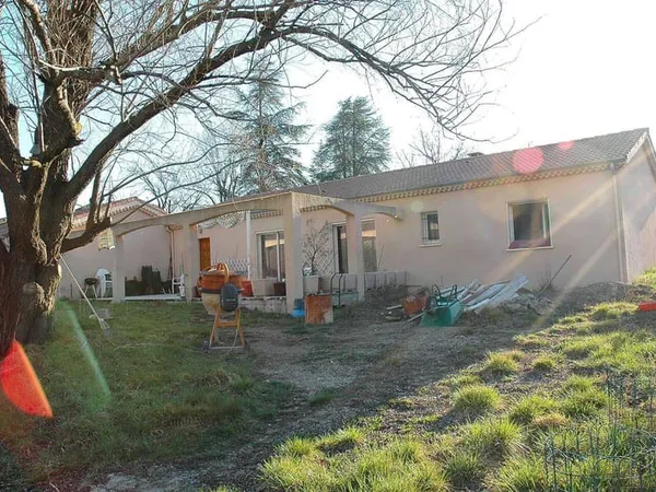 Terrain 1080 m²