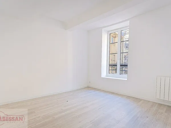 Appartement rénové 2 pièces 38 m²