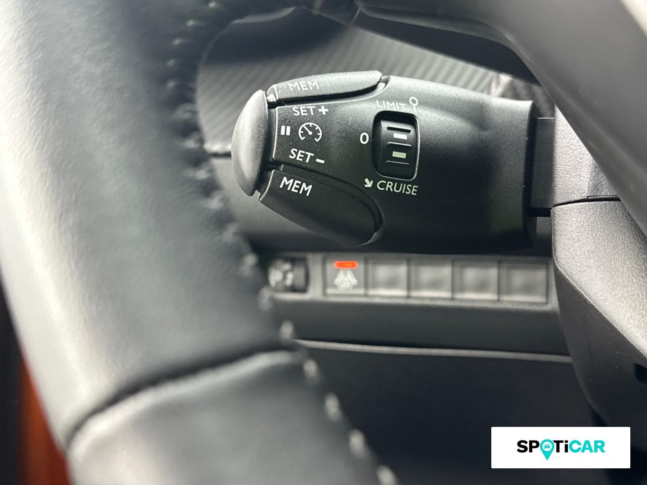 Peugeot 2008 1.2 puretech 100ch s&s allure — photo 17