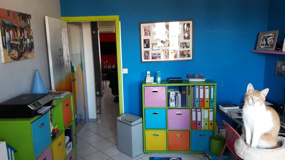 Photo 10