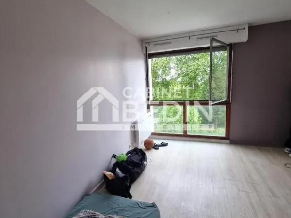 Studio 1 pièce 21 m²