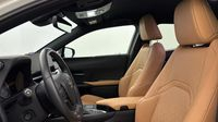 Lexus Ux 250h Luxe 2WD — photo 12