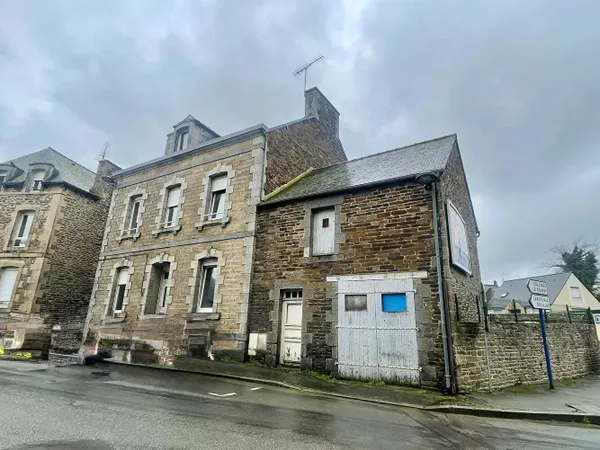 ENSEMBLE IMMOBILIER À PLÉNÉE-JUGON