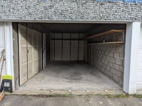Parking 20 m²