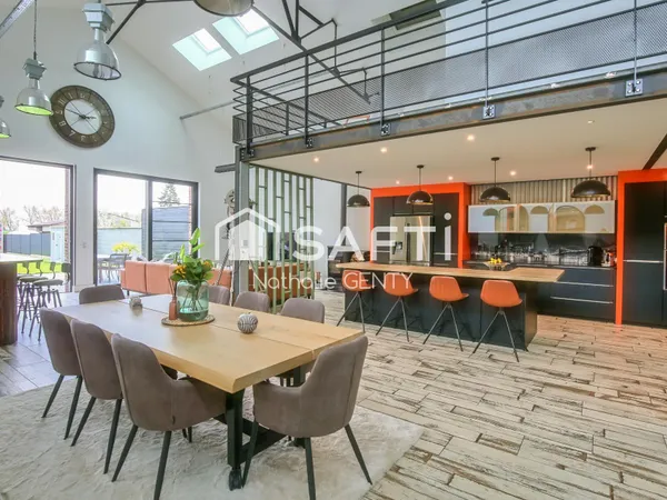 LOFT D'EXCEPTION AVEC JARDIN SUD ET DOUBLE GARAGE