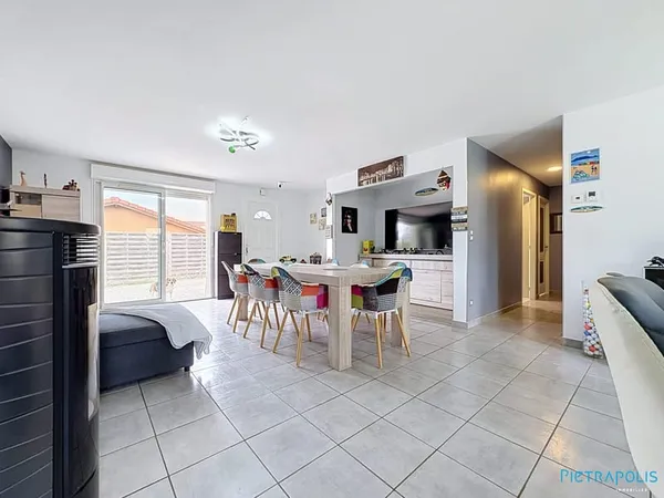 VILLA DE PLAIN PIED A PERREX