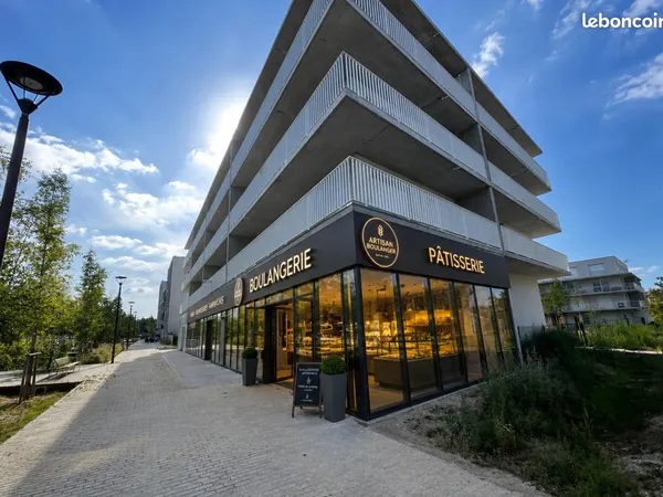 Local commercial 290 m²