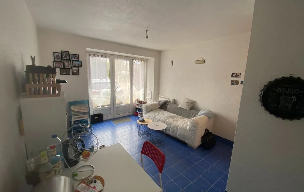 Photo 1