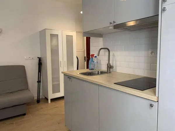 Studio 1 pièce 17 m²
