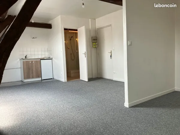 A LOUER Appartement